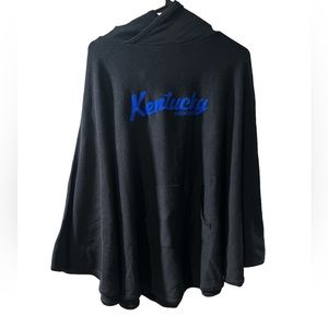 Kentucky wild Cats pocho pull over NWT